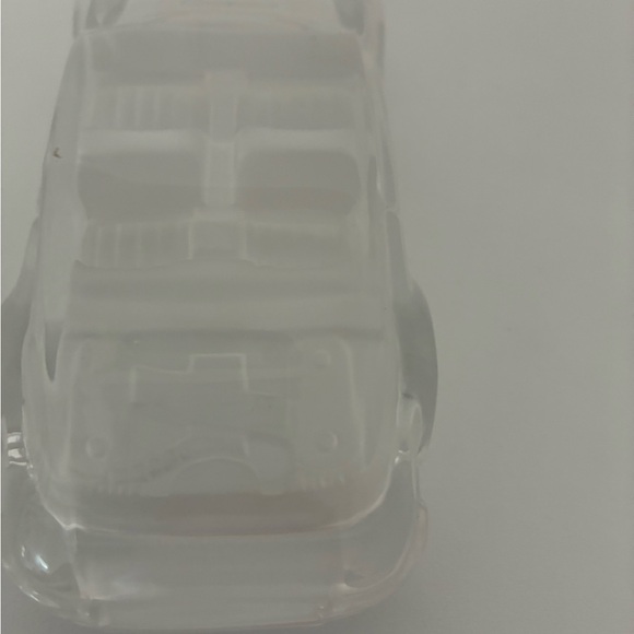 Vintage Clear Glass Car Art - Picture 7 of 8